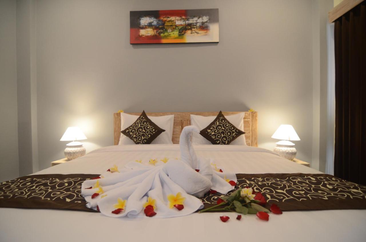 Kusuma Guesthouse 2 Canggu Esterno foto